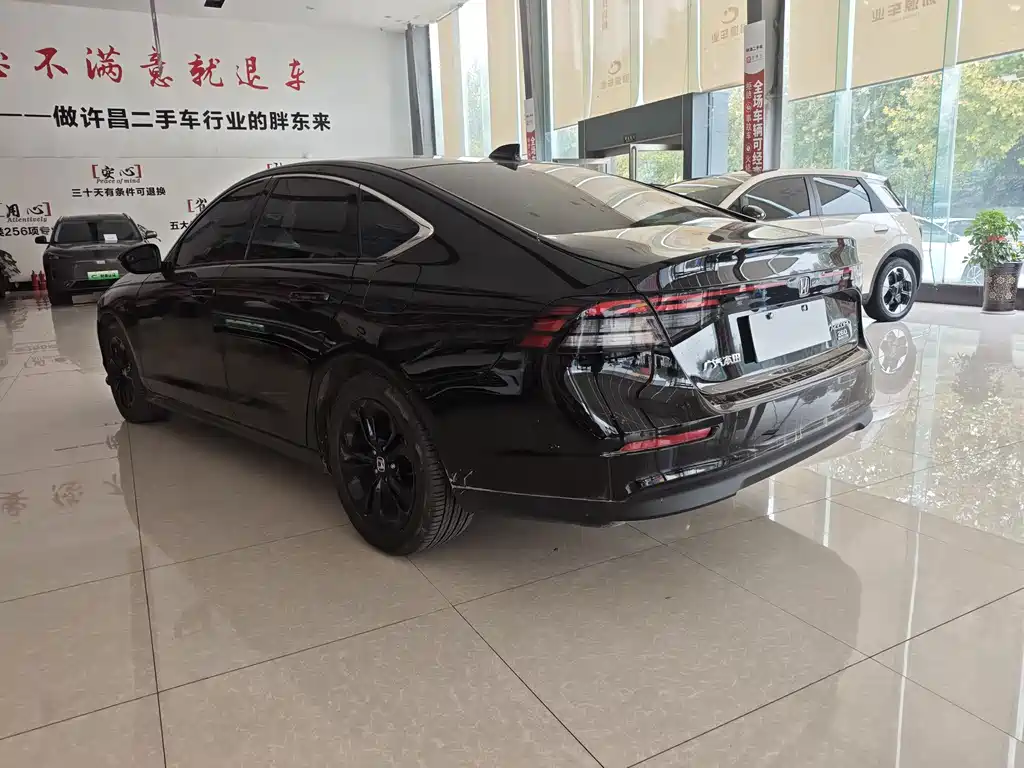 Honda Accord — фото 6