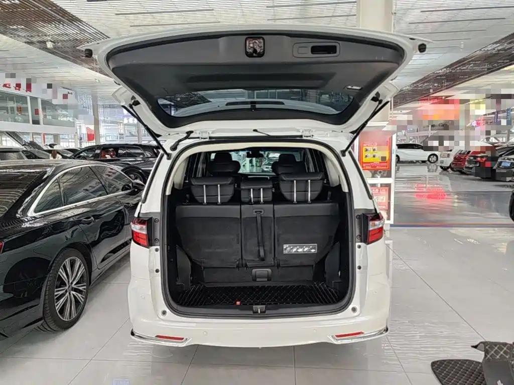 Honda Odyssey — фото 18
