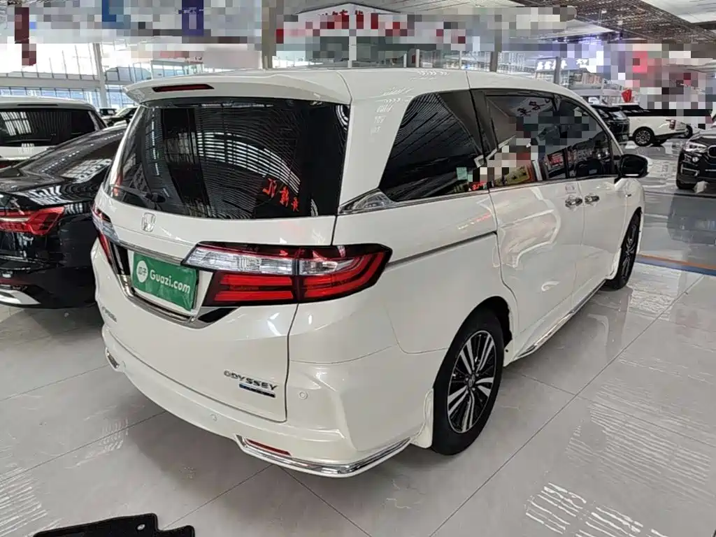 Honda Odyssey — фото 6