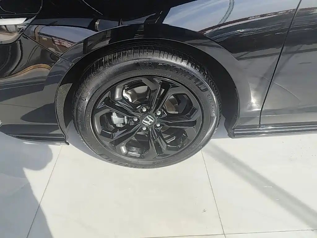 Honda Accord — фото 22