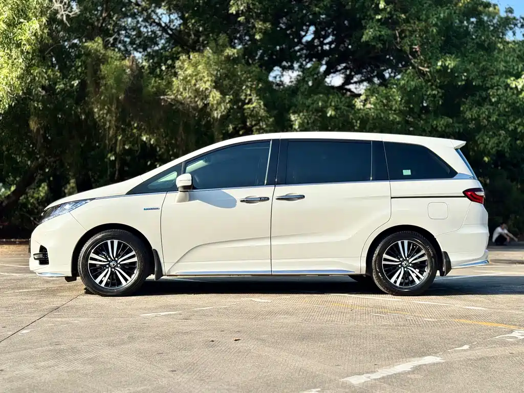 Honda Odyssey — фото 4