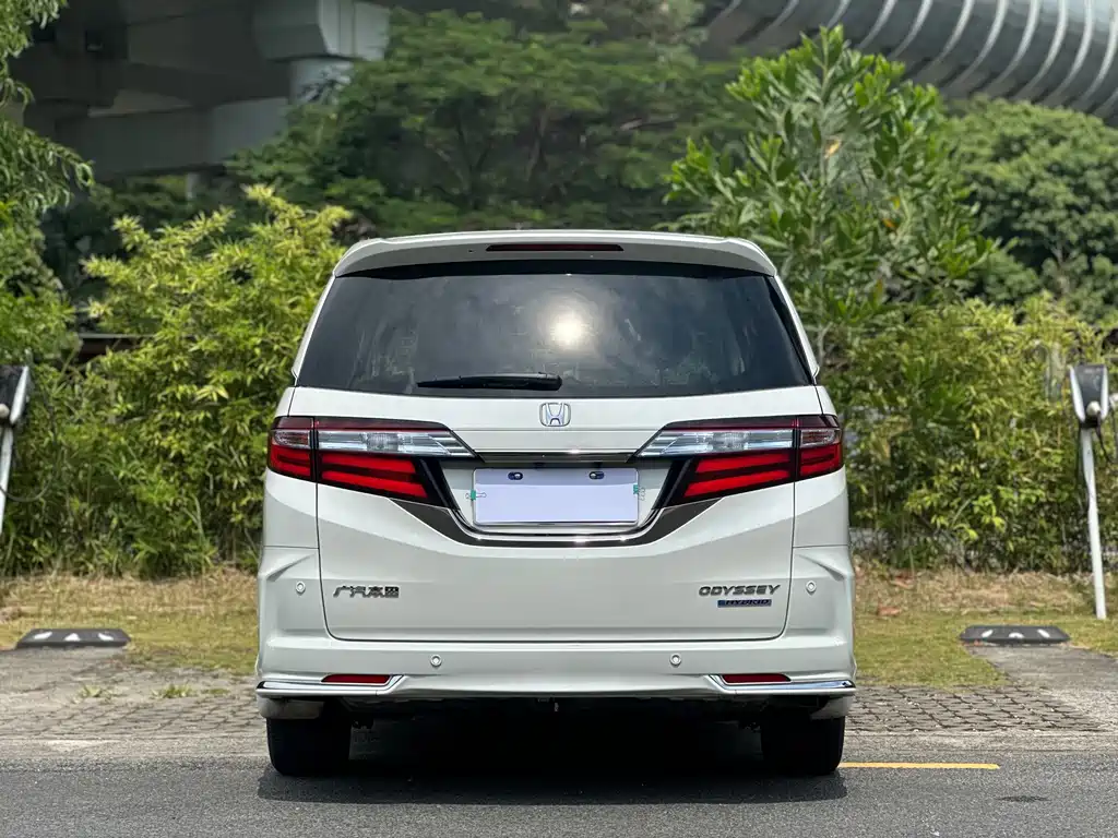 Honda Odyssey — фото 4