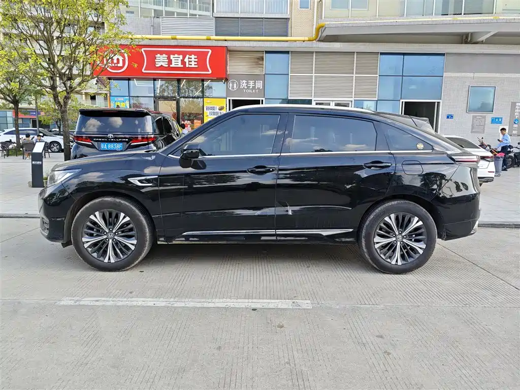 Honda UR-V — фото 3