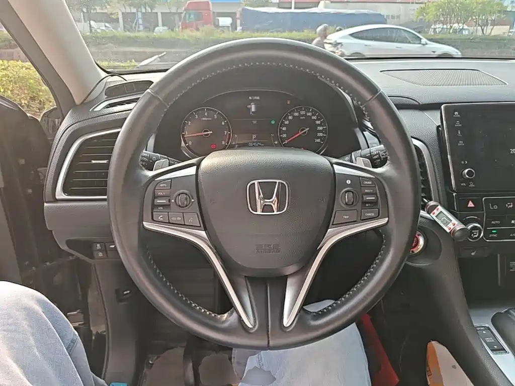 Honda Avancier — фото 10