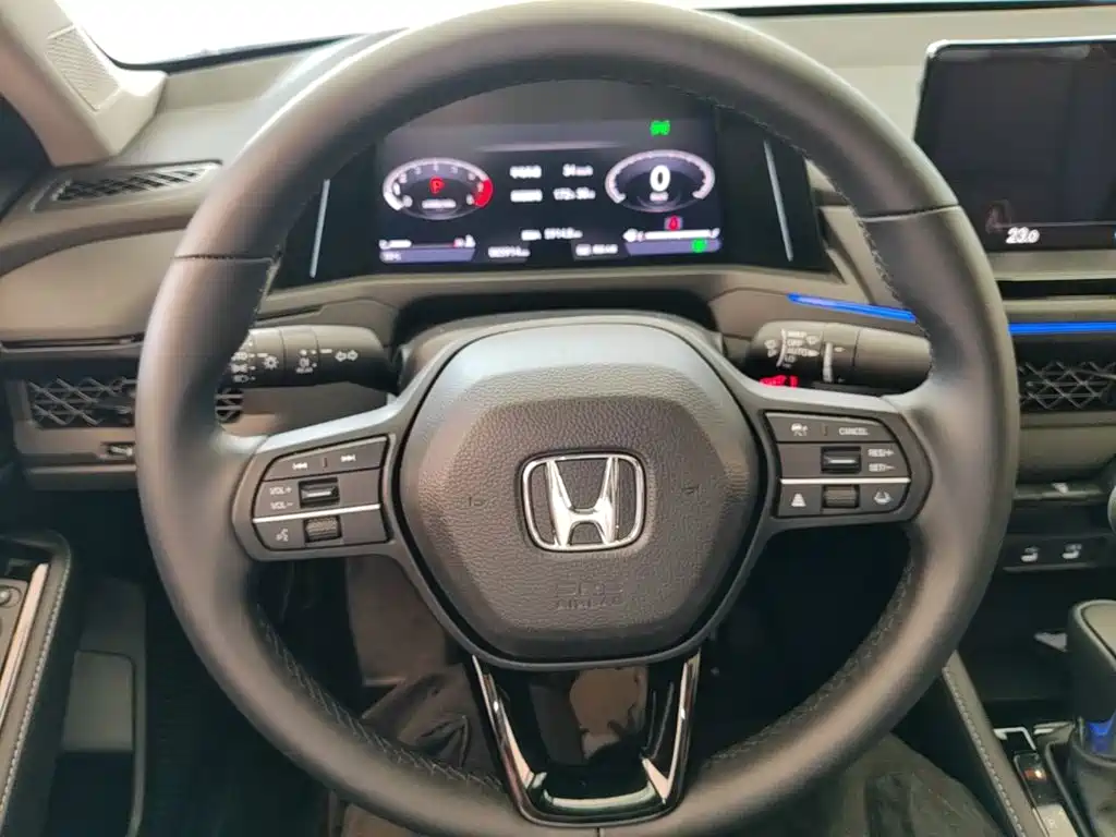 Honda Accord — фото 7