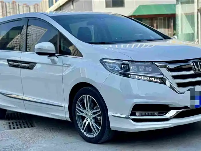 Honda Elysion — фото 3