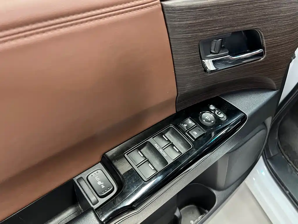 Honda Odyssey — фото 13