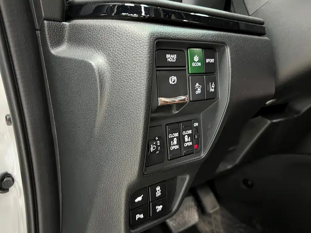 Honda Odyssey — фото 14