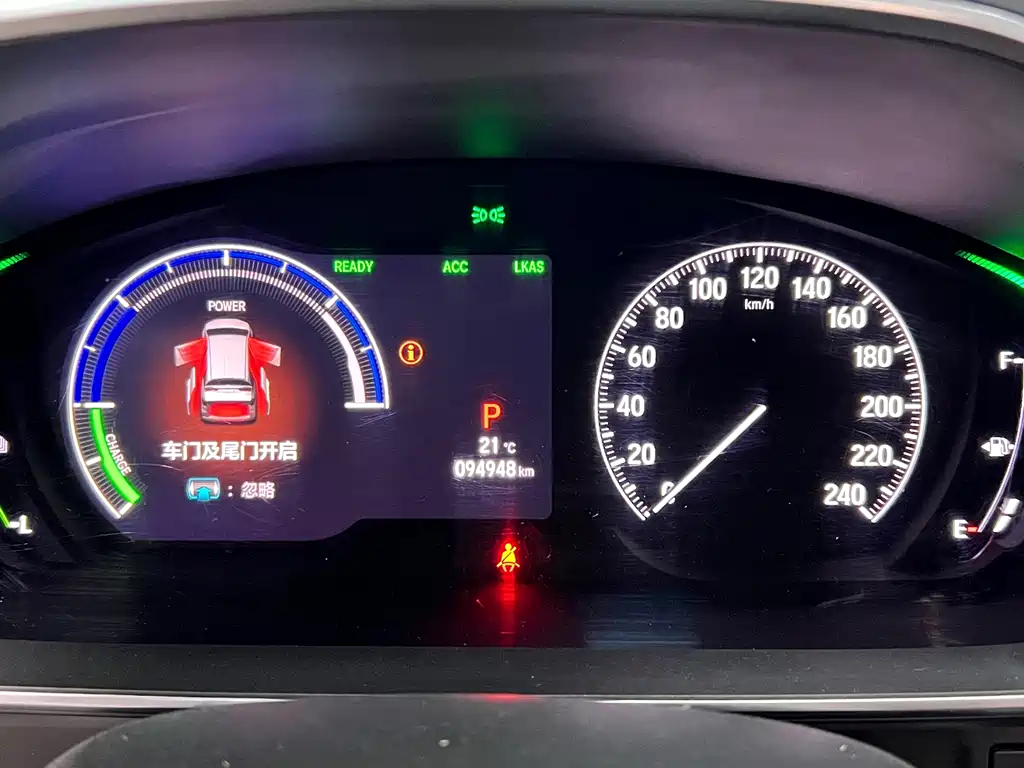 Honda Odyssey — фото 15