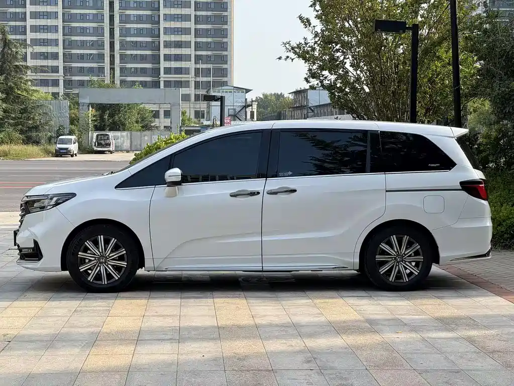 Honda Odyssey — фото 3