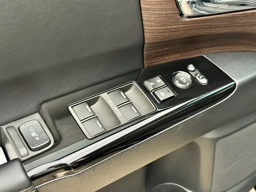 Honda Odyssey — фото 11