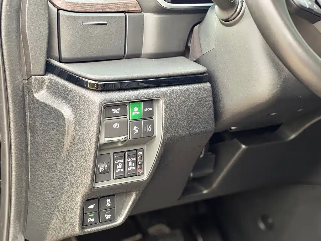 Honda Odyssey — фото 10