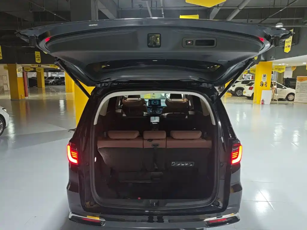 Honda Odyssey — фото 18