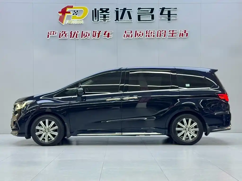 Honda Odyssey — фото 13
