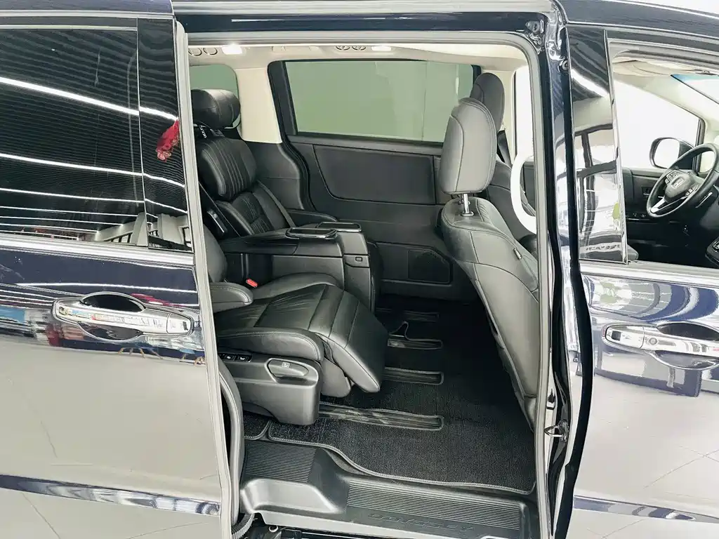 Honda Odyssey — фото 11
