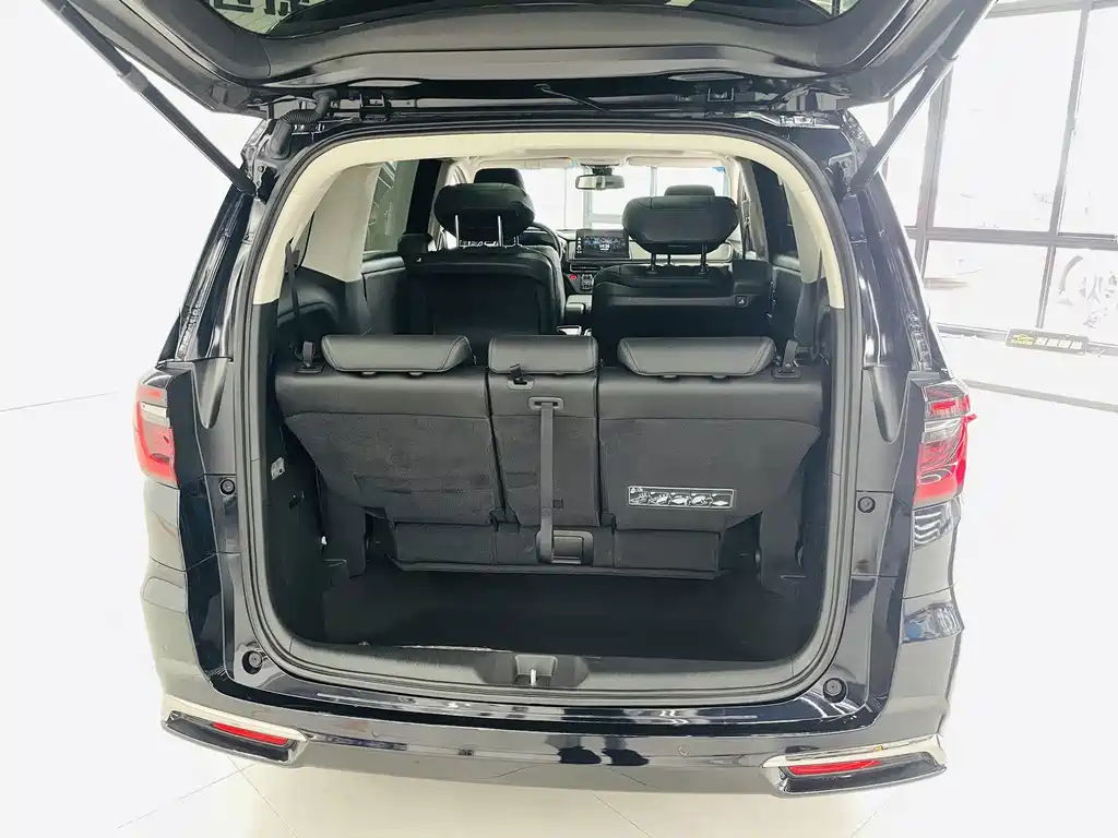 Honda Odyssey — фото 14
