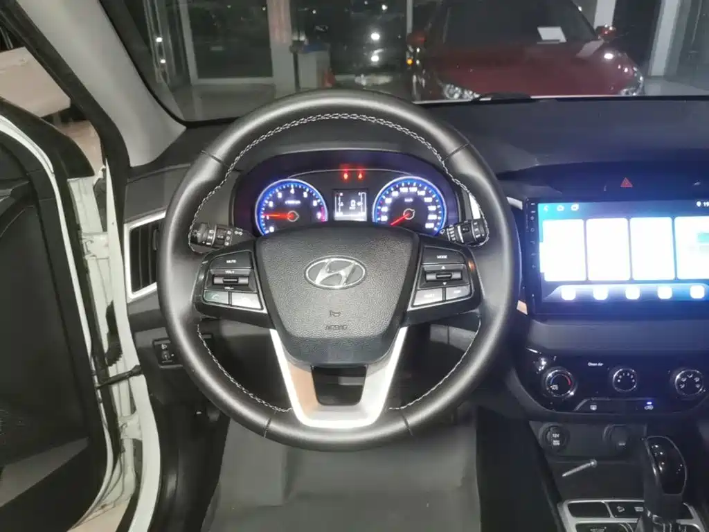 Hyundai ix25 — фото 10