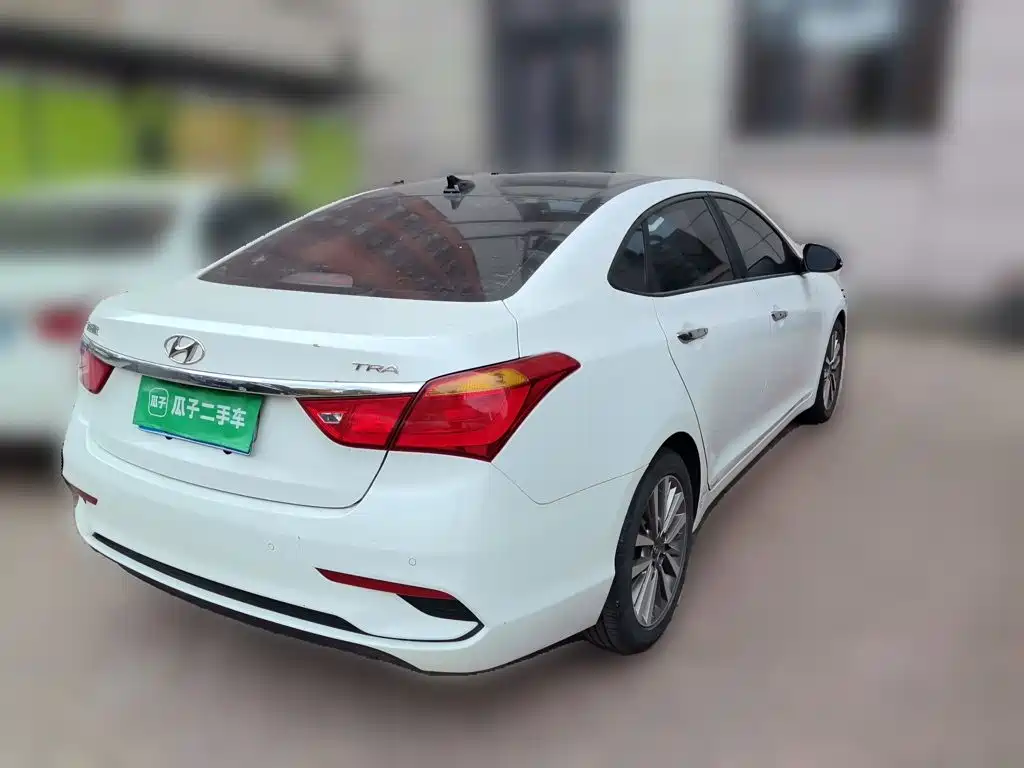 Hyundai Mistra — фото 6
