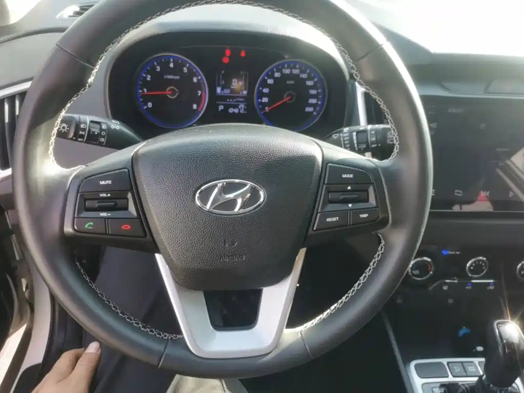 Hyundai ix25 — фото 10