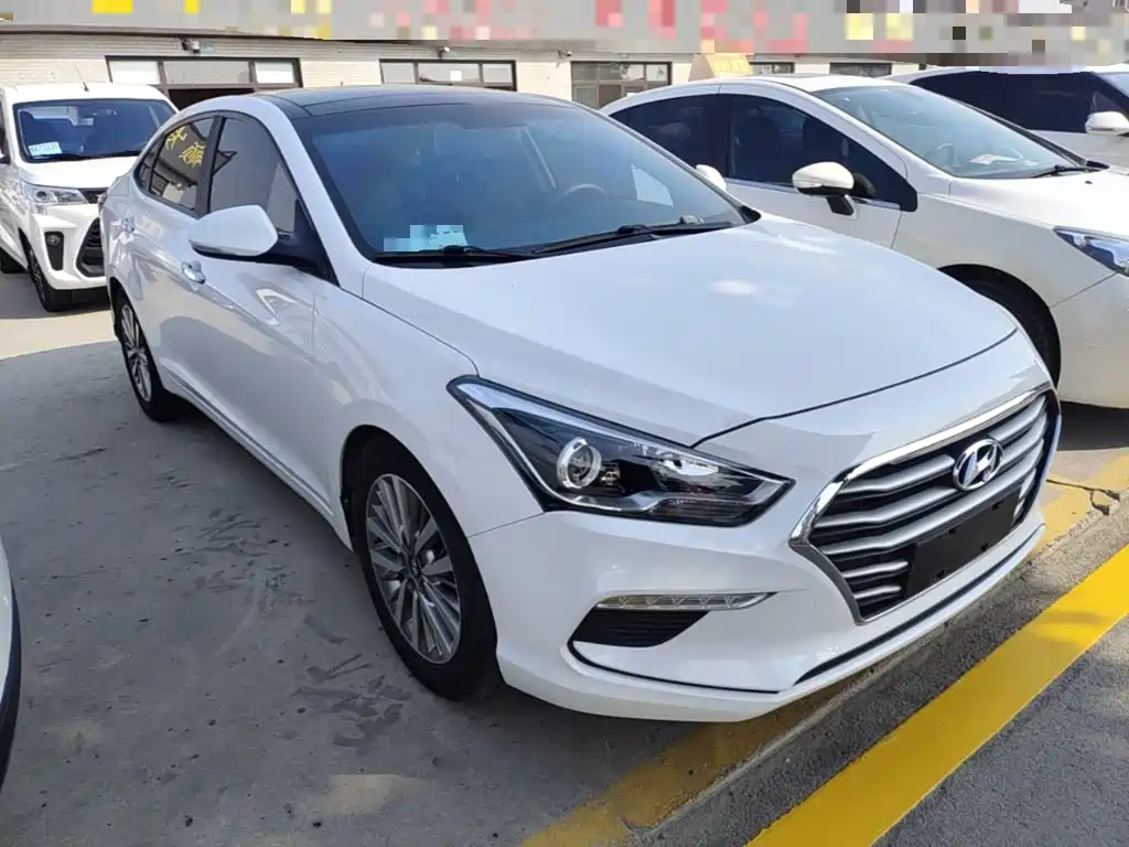 Hyundai Mistra — фото 3