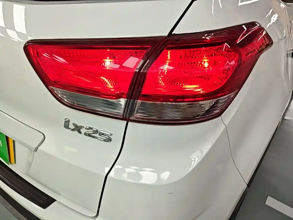 Hyundai ix25 — фото 7