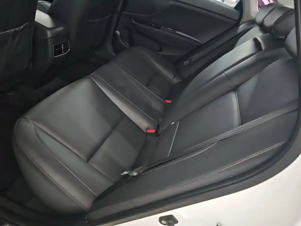 Hyundai Mistra — фото 16