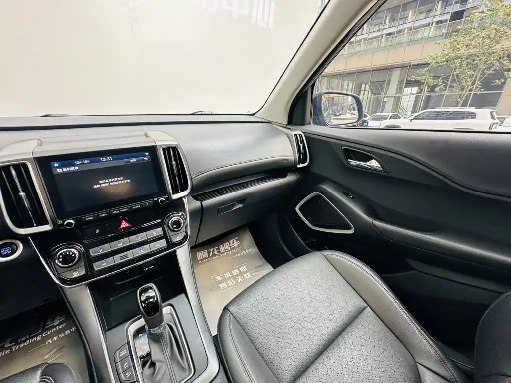 Hyundai ix35 — фото 15