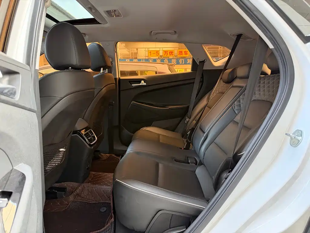Hyundai Tucson — фото 9