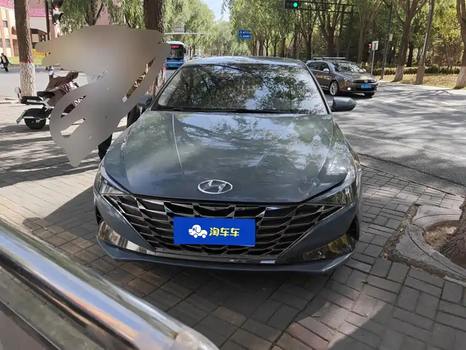 Hyundai Elantra — фото 2
