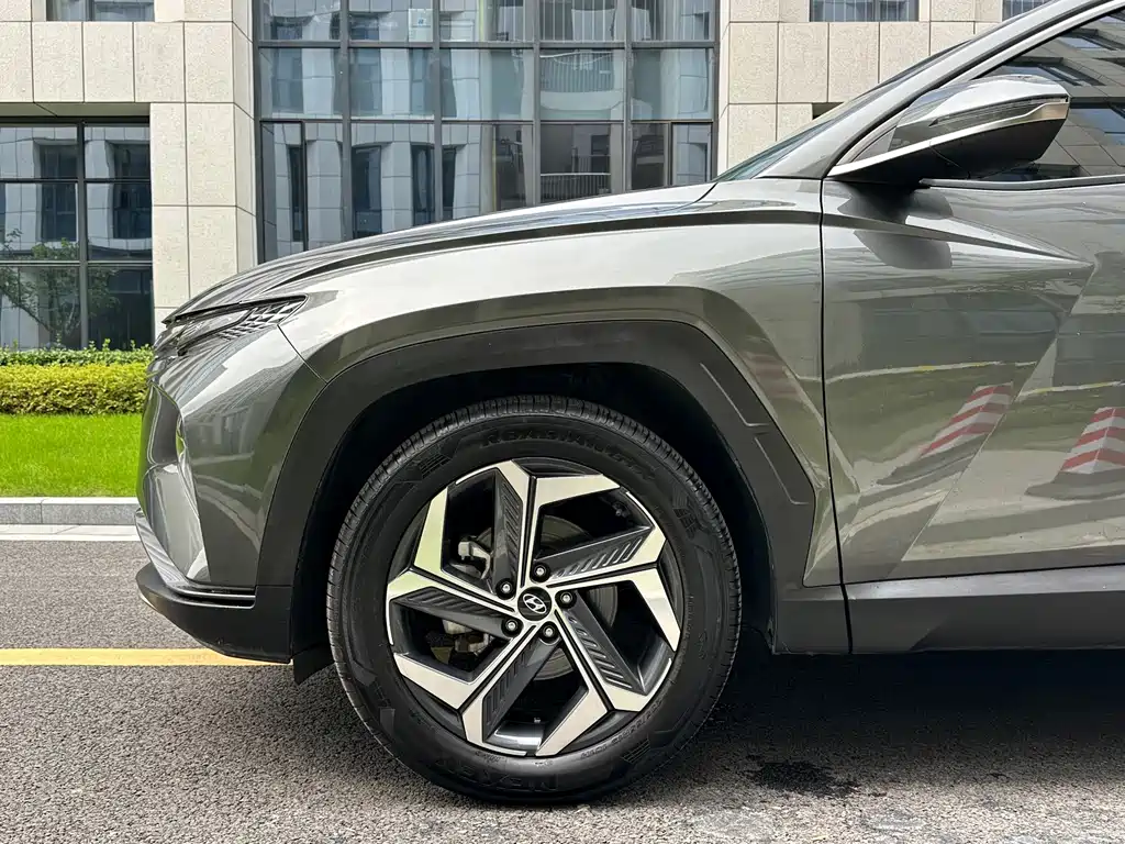 Hyundai Tucson — фото 22
