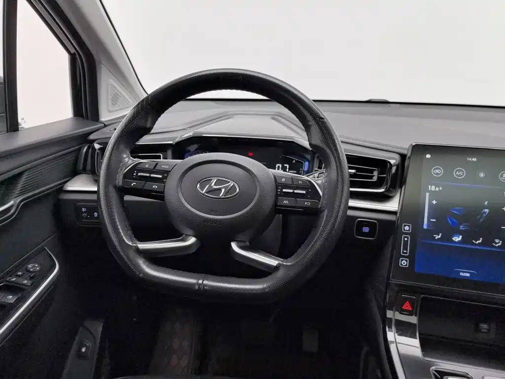 Hyundai Custo — фото 11