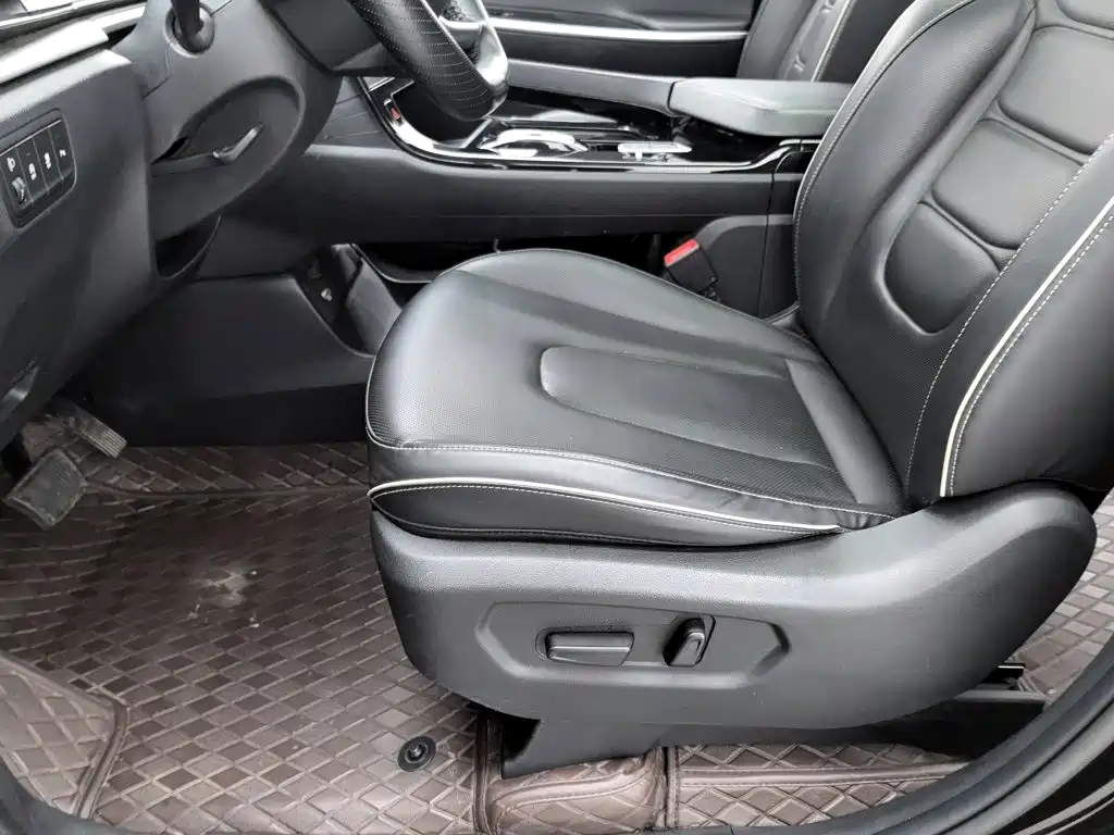 Hyundai Custo — фото 20