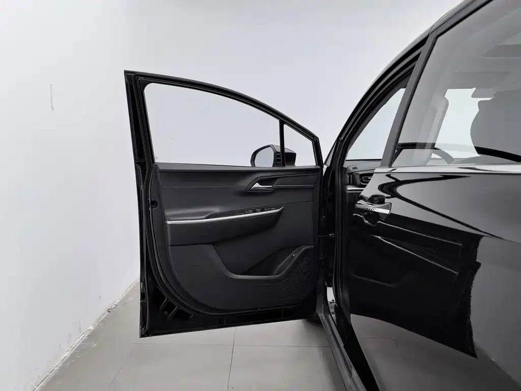 Hyundai Custo — фото 8