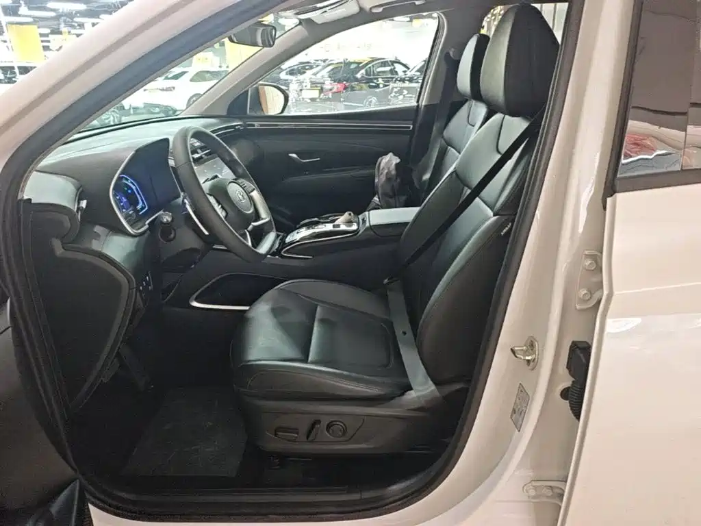 Hyundai Tucson — фото 14