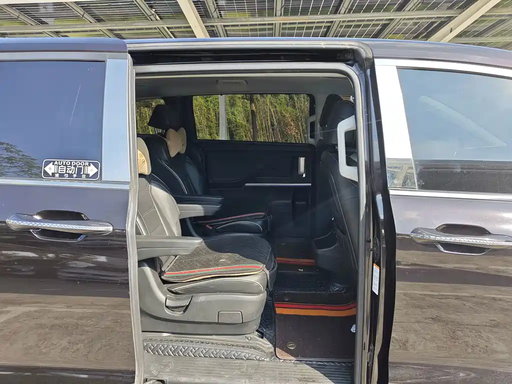 Hyundai Custo — фото 13