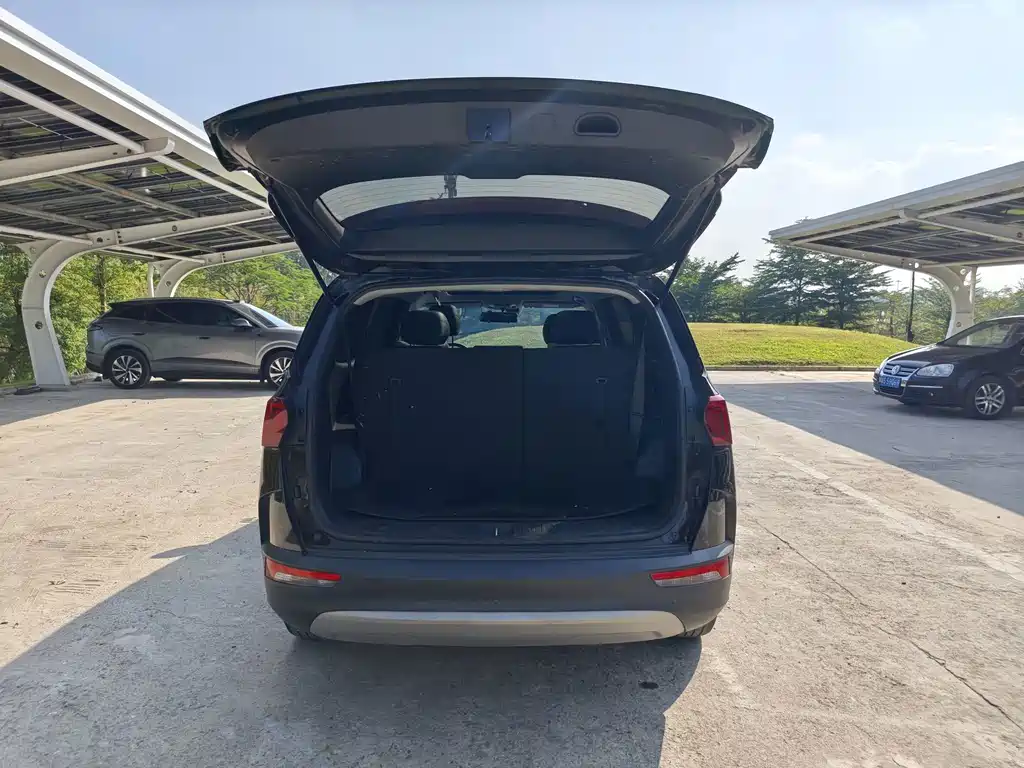 Hyundai Custo — фото 24