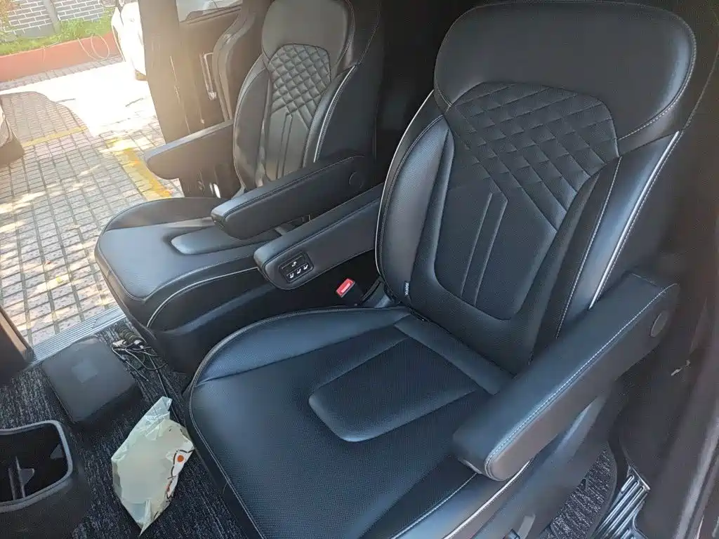Hyundai Custo — фото 13