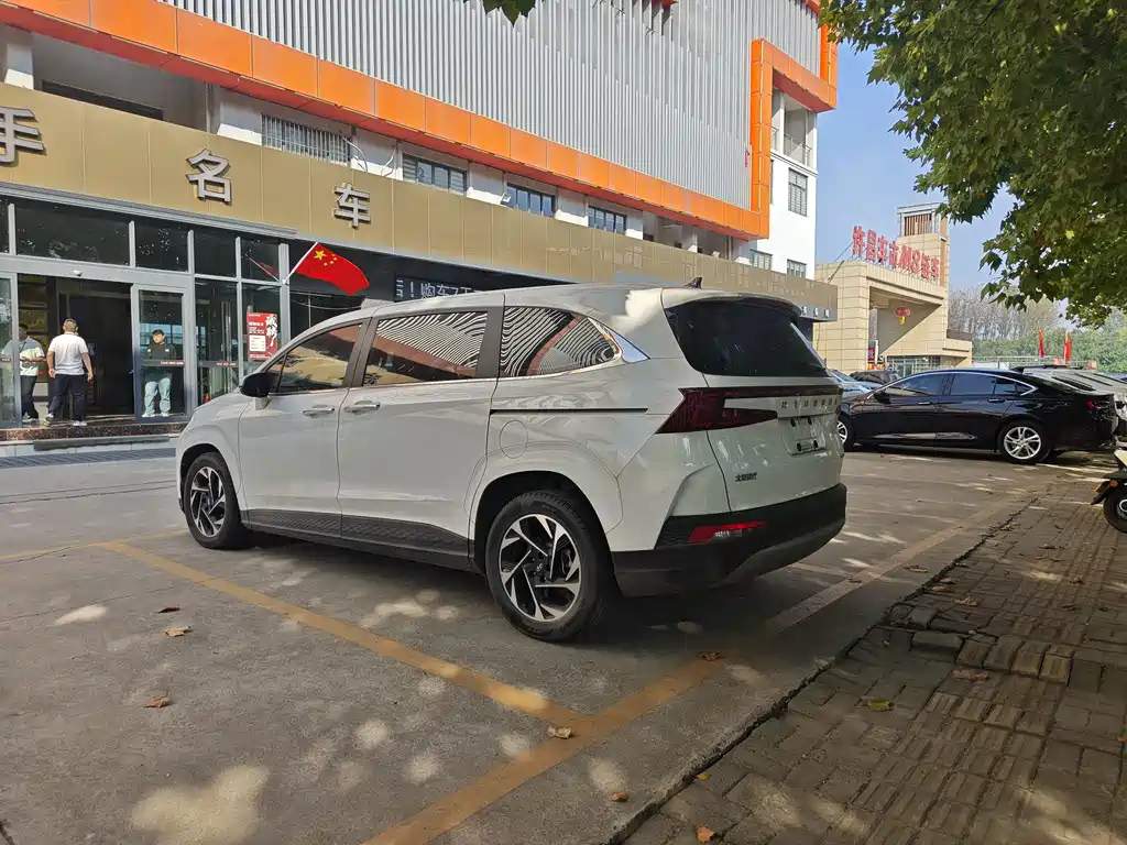 Hyundai Custo — фото 3