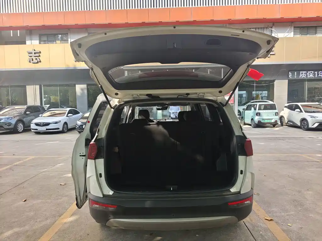 Hyundai Custo — фото 10