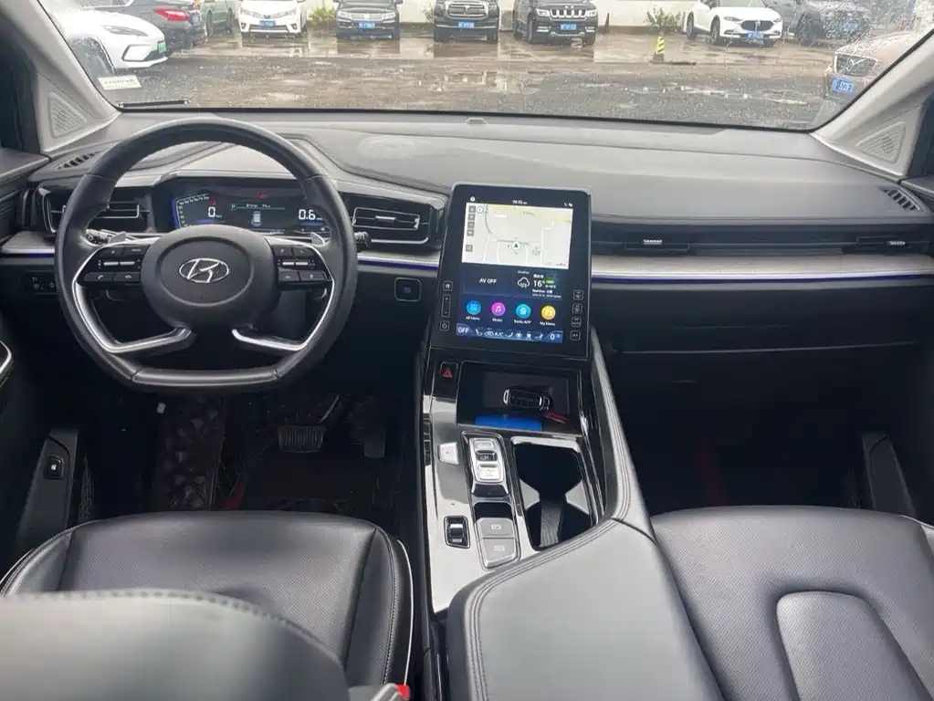Hyundai Custo — фото 6