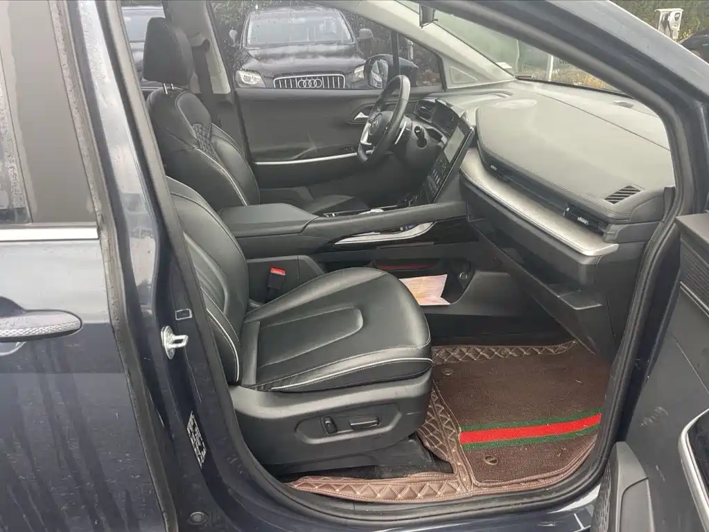 Hyundai Custo — фото 9