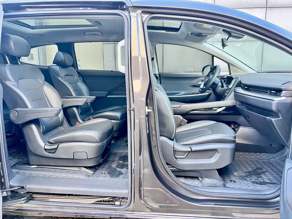 Hyundai Custo — фото 11