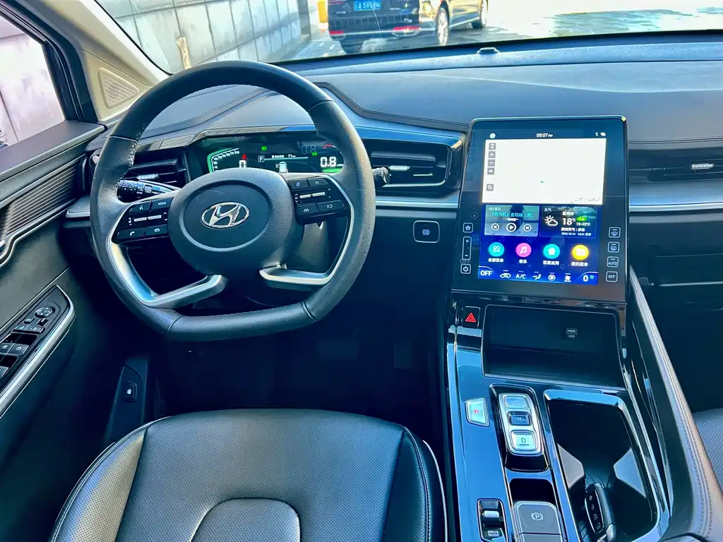 Hyundai Custo — фото 13