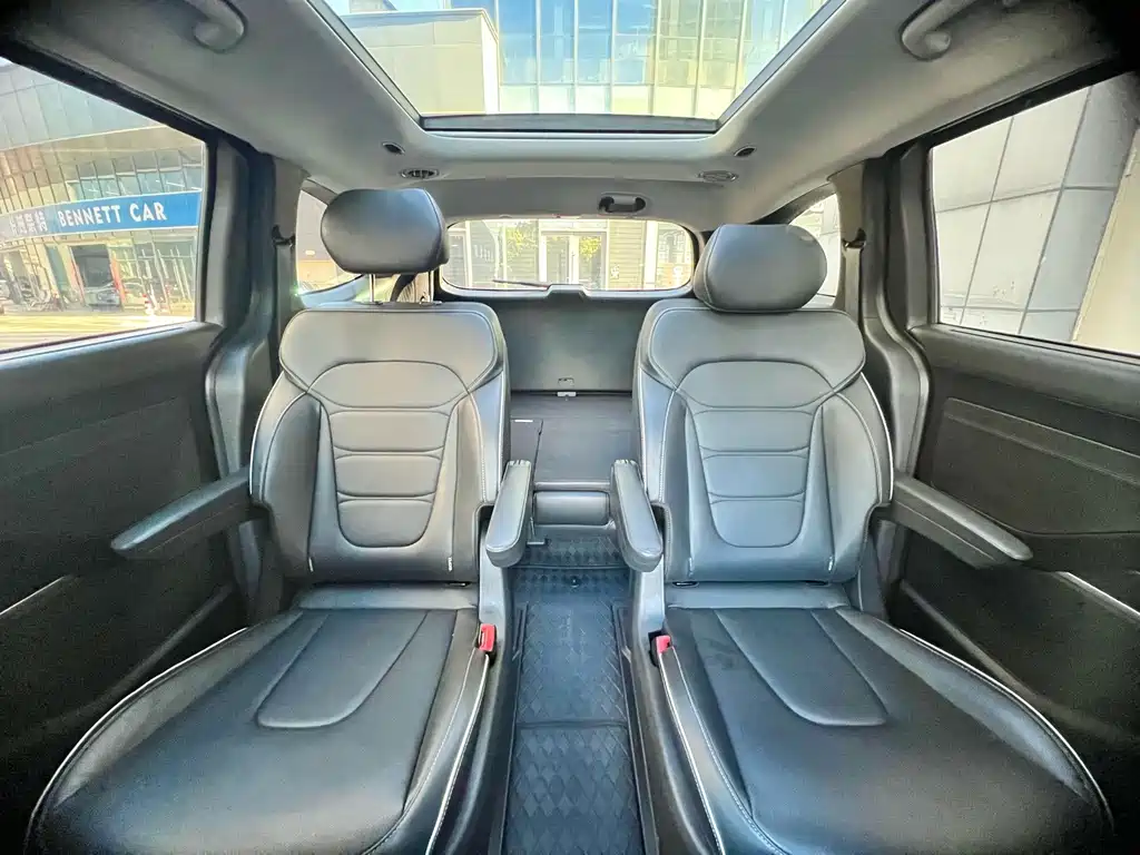 Hyundai Custo — фото 10