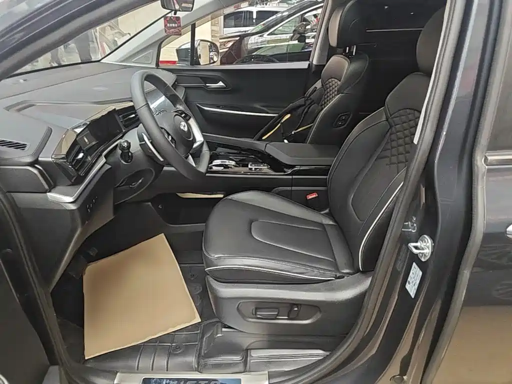Hyundai Custo — фото 14