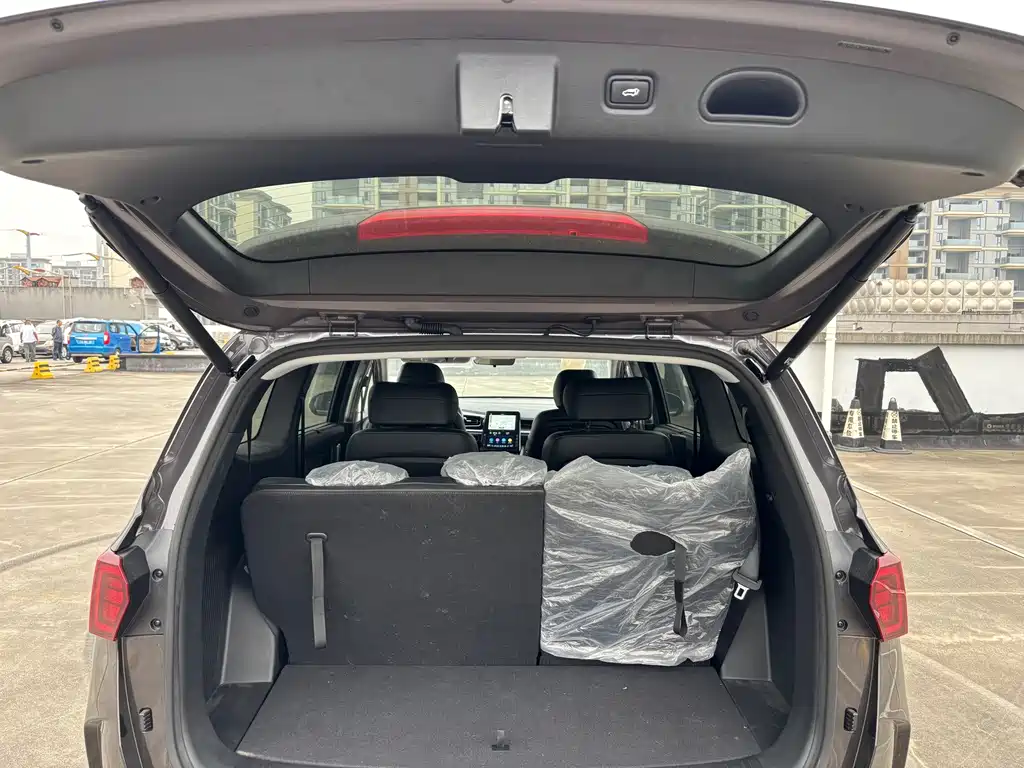 Hyundai Custo — фото 15