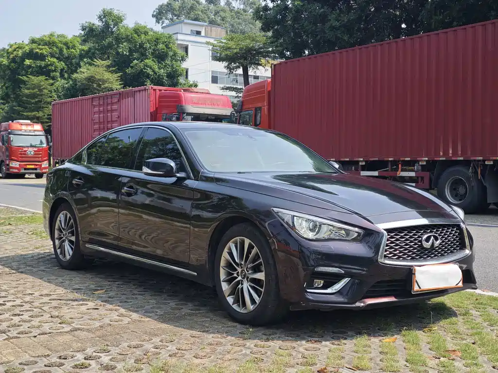 Infiniti Q50L — фото 3