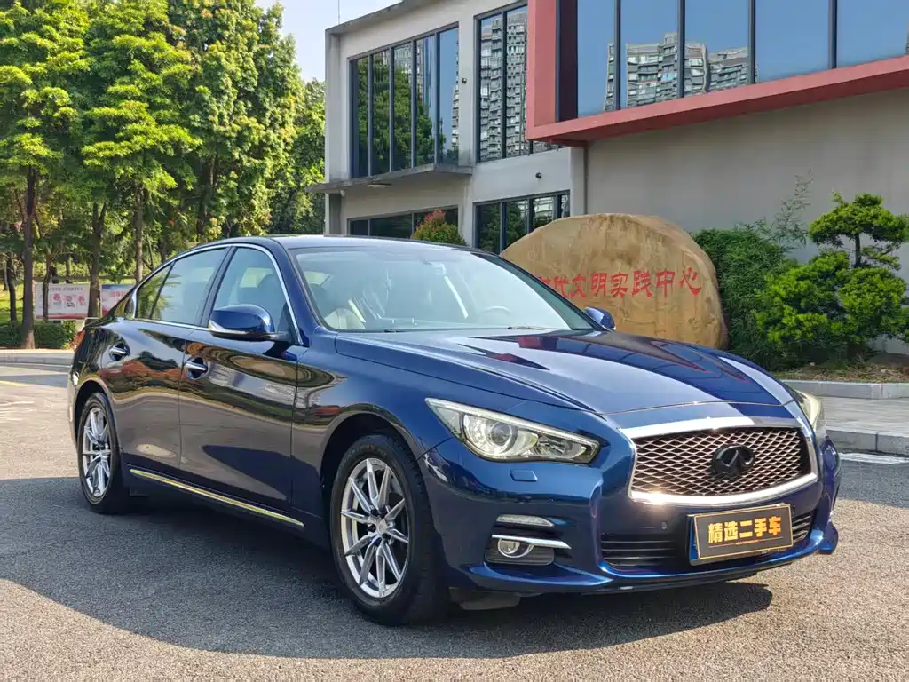 Infiniti Q50L — фото 3