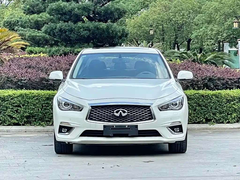 Infiniti Q50L — фото 2