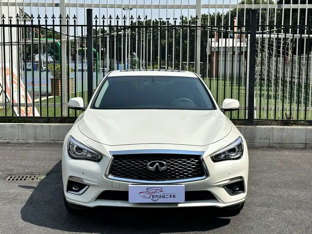 Infiniti Q50L — фото 2